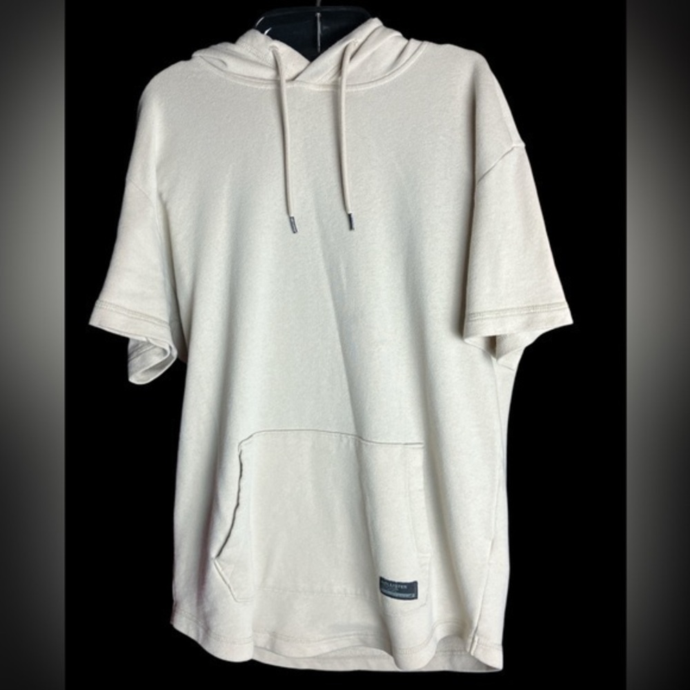 Shirt sleeve hoodie from Hollister Men’s medium